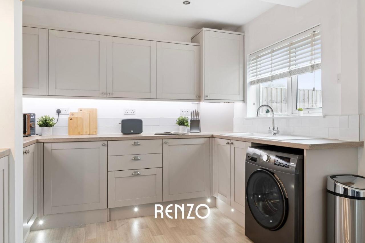 Holiday home Incredible 3-bed House In By Renzo, Amazing Location, Sleeps 6! Nottingham